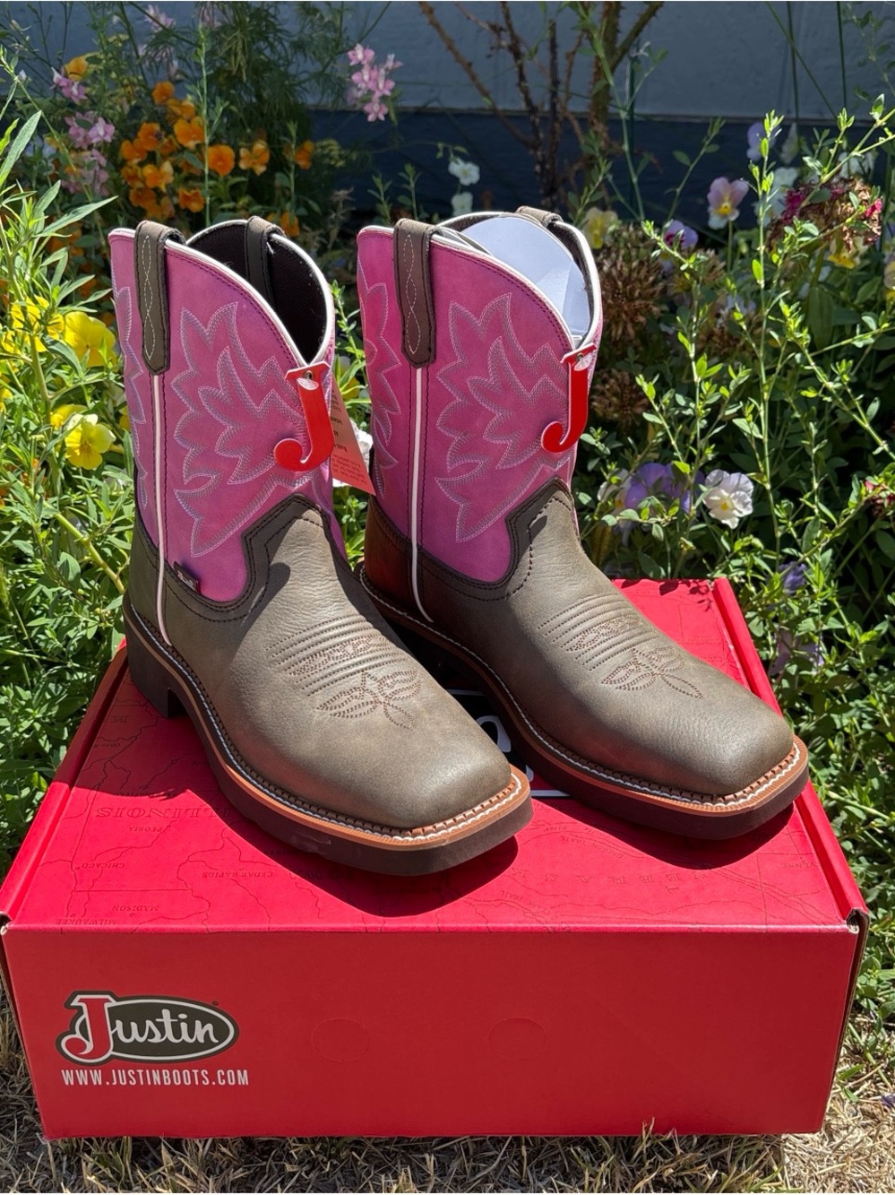Justin Boots Brown Leather Western Boots with Pink Shaft